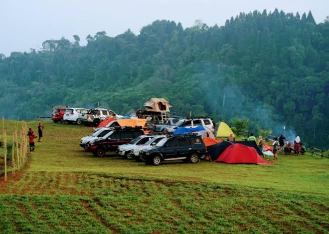 Tapian Asri Camp Hotel Bukittinggi Exterior foto
